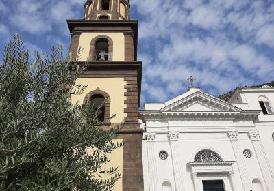 Basilica Santa Maria Del Lauro