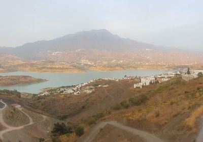 Lake Vinuela