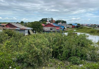 Meychrey Floating Village