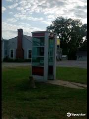 Airlight Outdoor Telephone Booth