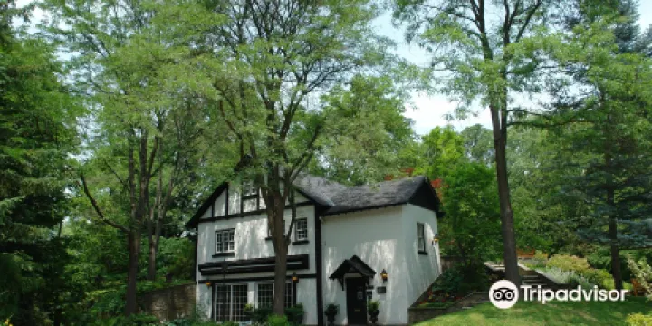 Fieldcote Memorial Park & Museum