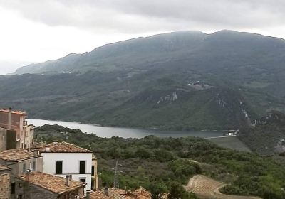 Lago di Bomba