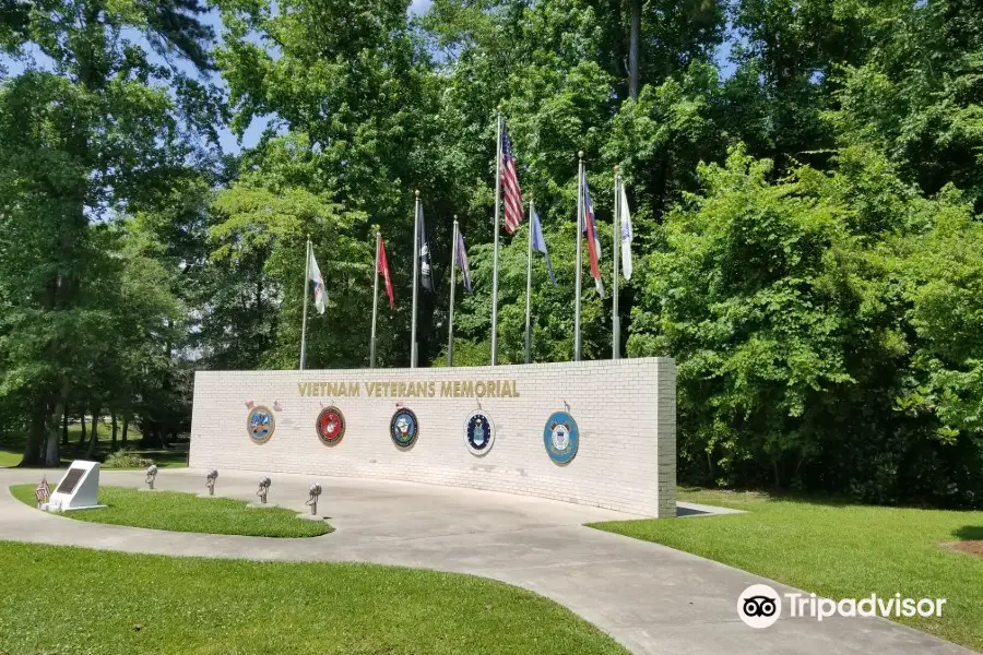 Veterans Memorial Jacksonville NC