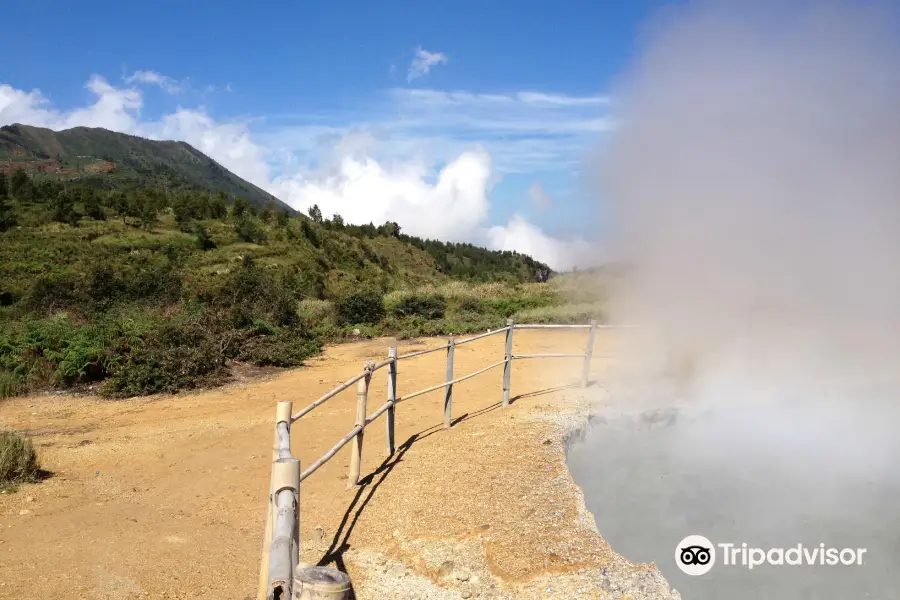 Sikidang Crater