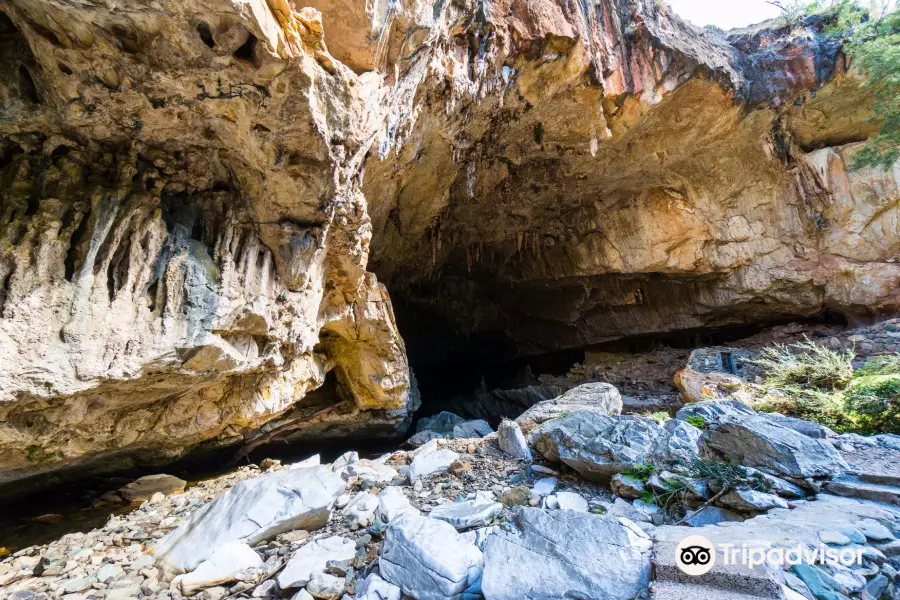 Abercrombie Caves