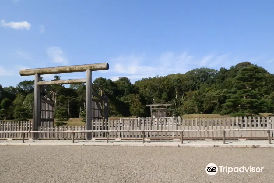 ミサンザイ古墳（神武天皇畝傍山東北陵）