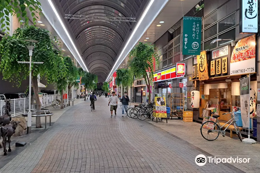 Takamatsu Marugame-machi shopping district