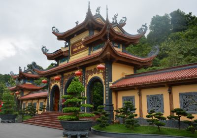 Uông Bí