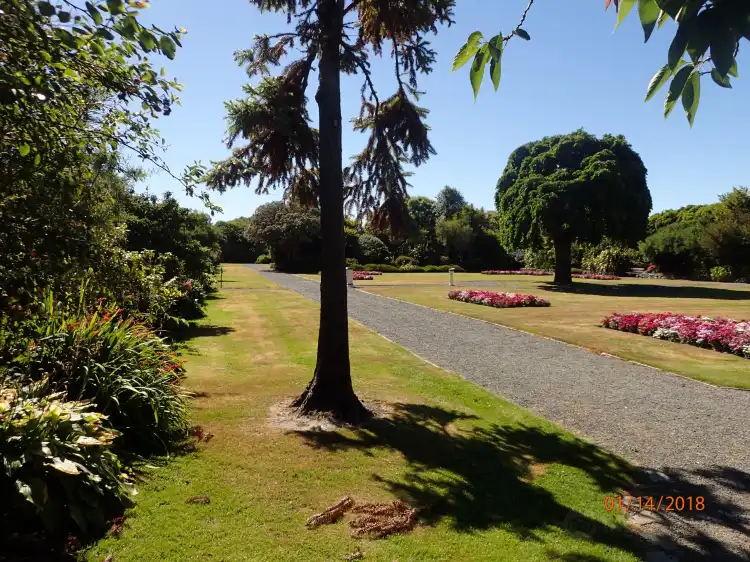 Các khách sạn gần Otepuni Gardens