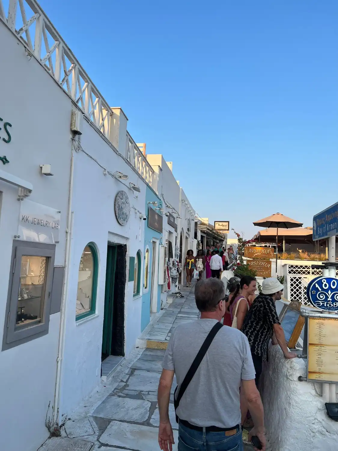 Hotels near Oia's Main Street
