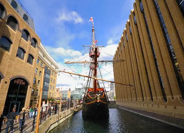 Hotel in zona Golden Hinde II
