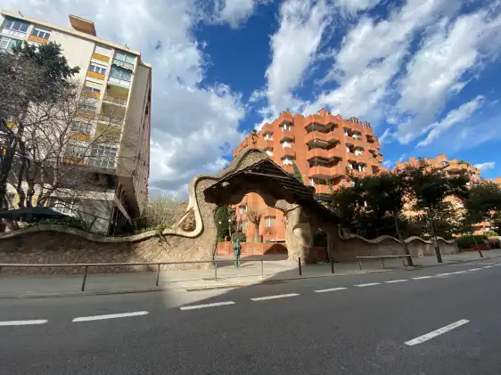 Hotels near Portal Miralles