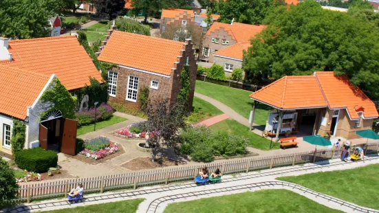 Nelis' Dutch Village