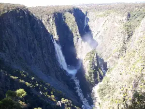 Wollomombi Falls