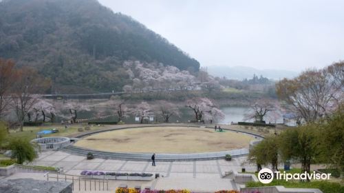 県立津久井湖 城山公園