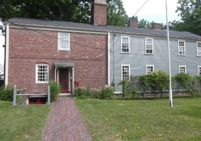 Royall House and Slave Quarters