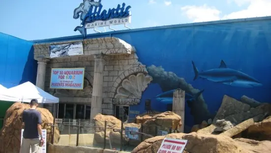 Long Island Aquarium & Exhibition Center