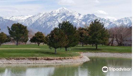 Fore Lakes Golf Course