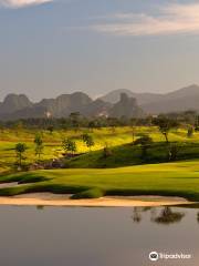 Sân golf Sky Lake