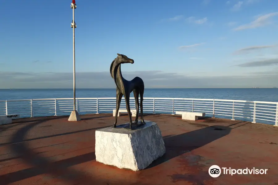 Statua del “Cavallino” dello scultore Riccardo Rossi