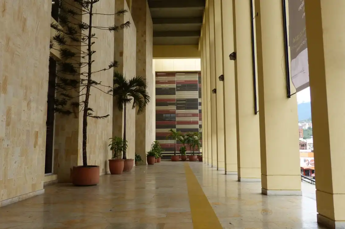 Hotels near Biblioteca Departamental Jorge Garces Borrero