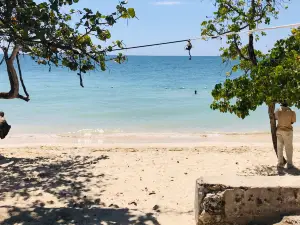 Bluefields Beach