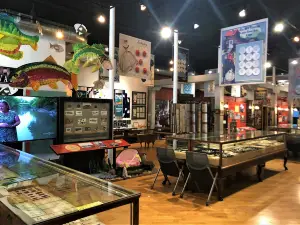 The National Pearl Button Museum @ The History and Industry Center