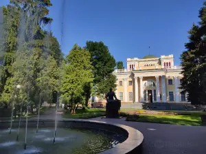 Palace of the Rumyantsevs and the Paskeviches