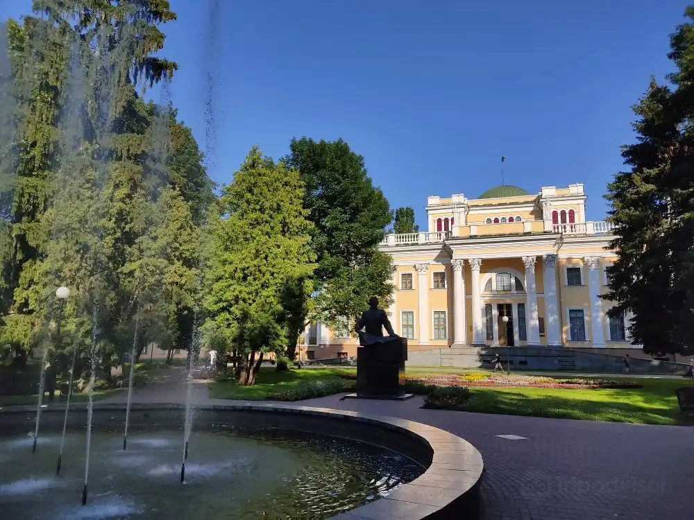 Hotels near Palace of the Rumyantsevs and the Paskeviches