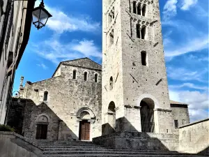 Cattedrale di Santa Maria - sec. XI-XII