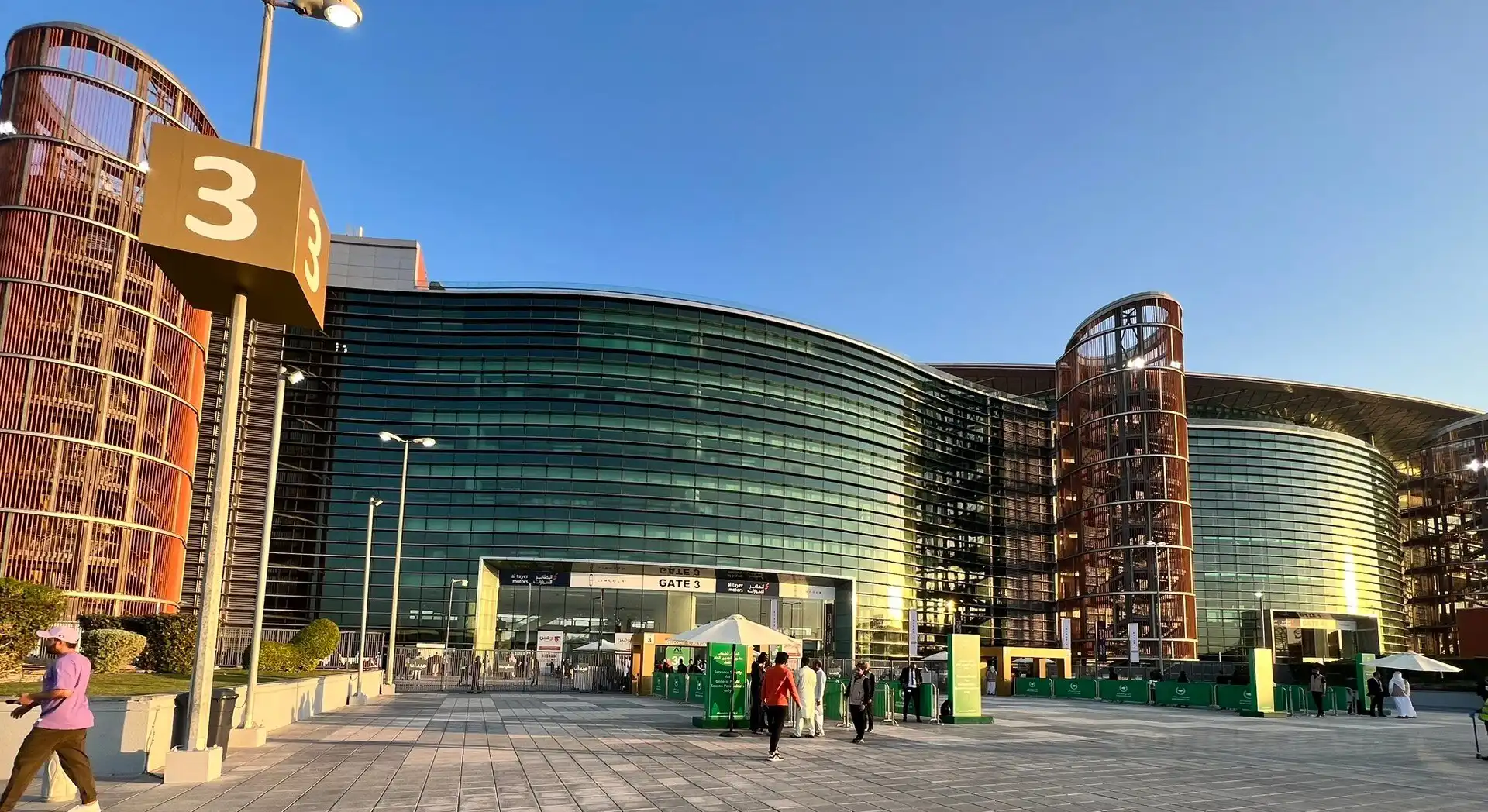 Hotels near مضمار ميدان