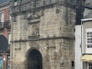 Porta De Carlos V