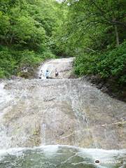 カムイワッカ湯の滝