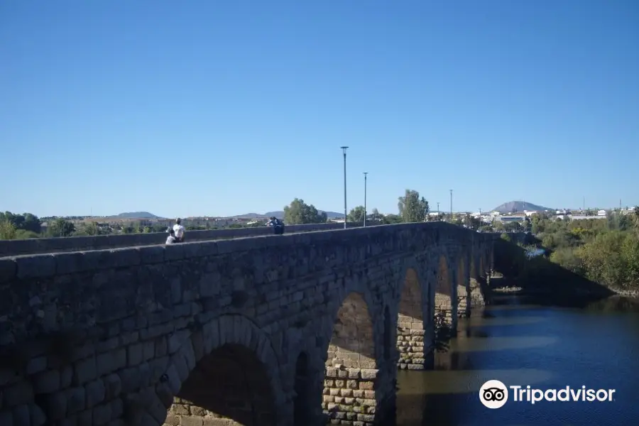 Albarregas Roman bridge