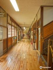 Old Hanawa Elementary School Memorial Hall