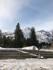 Leavenworth National Fish Hatchery - Hatchery Building