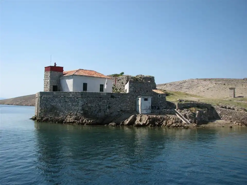 Hotels near Voscica Lighthouse