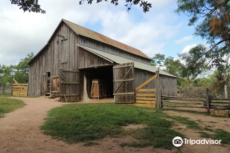 Sauer-Beckmann Living History Farm