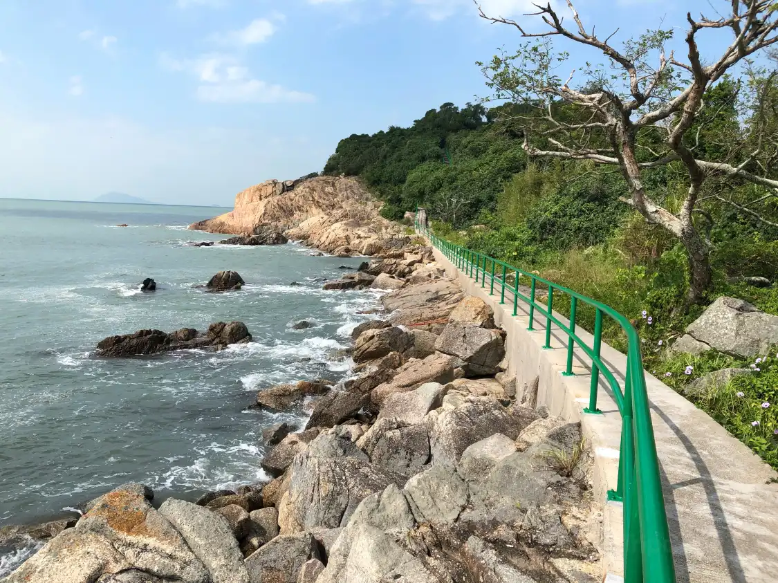 Hotels near Pak Tso Wan Beach