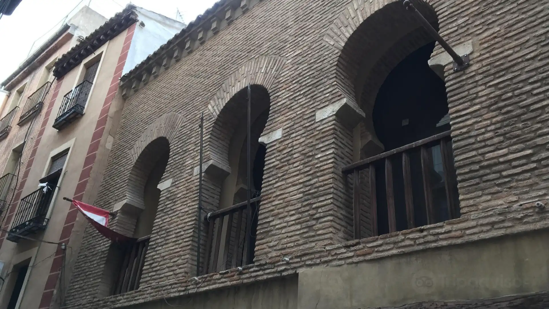 Hotels near Mezquita of thes Tornerias