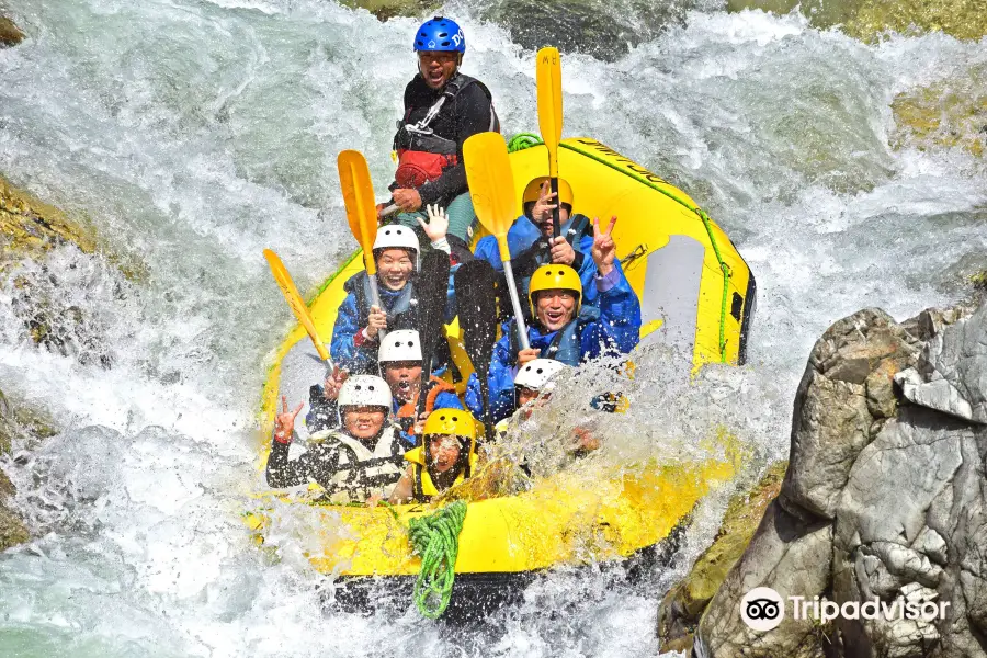 BIG SMILE Rafting Minakami