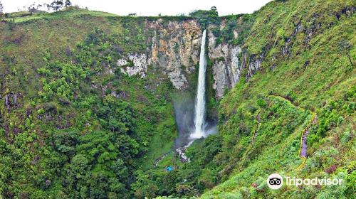 Sipiso Piso Waterfall