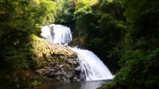 Yaedaki Falls