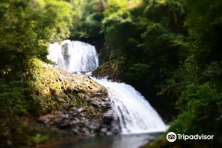 Yaedaki Falls