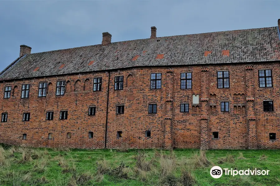 Esrum Kloster & Møllegård