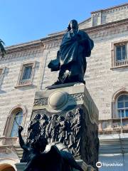 Monumento a Pietro Vannucci Detto Il Perugino