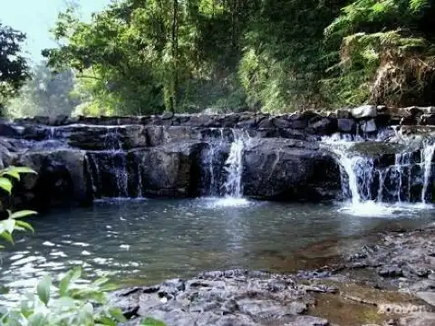 โรงแรมใกล้น้ำตกนางรอง