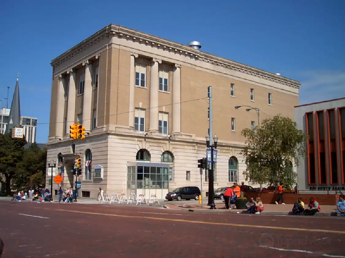 Hotel dekat Masonic Temple