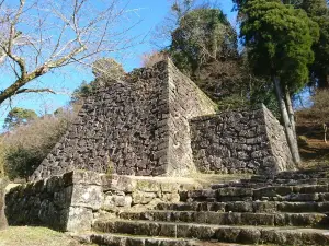 Hitoyoshi Castle Ruins