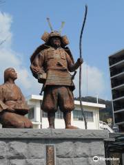 Statues of Sanehira Dohi and His Wife